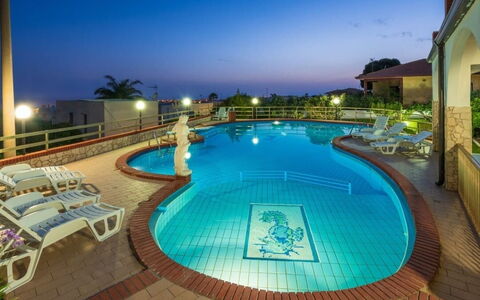 Villa Sole Mare: Recours, Piscine, Hôtel, Eco Hôtel, Villa, Ville Resort
