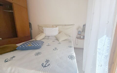 Coniglio Beach: Herbe, Maison, Zone Rurale, Chalet, Toit, Domicile, Paysage, Plaine, Lot Terre