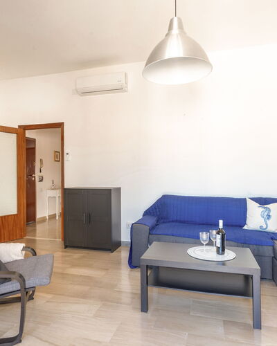 Casa Acquamarina: Meubles, Design Intérieur, Sol, Sol, Canapé, Bois, Pièce, Salon, Table, Appartement