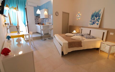 Casa Maya a Otranto: Meubles, Design Intérieur, Sol, Sol, Pièce, Plafond, Chambre, Chaise, Appartement, Lit