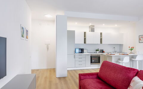 Suite Pineta: Meubles, Design Intérieur, Sol, Sol, Plafond, Pièce, Canapé, Salon, Domicile, Appartement