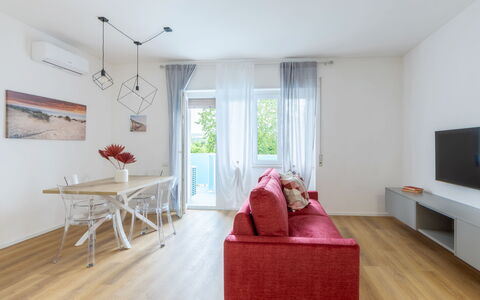 Suite Pineta: Design Intérieur, Sol, Meubles, Sol, Parquet, Bois, Pièce, Plafond, Salon, Canapé