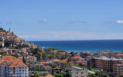 Villa Pineta della Rovere: Jour, Ville, Horizon, Zone Résidentielle, Mer, Côte, Cotiers Et Relief Océaniques, Établissements Humains, Océan, Attraction Touristique