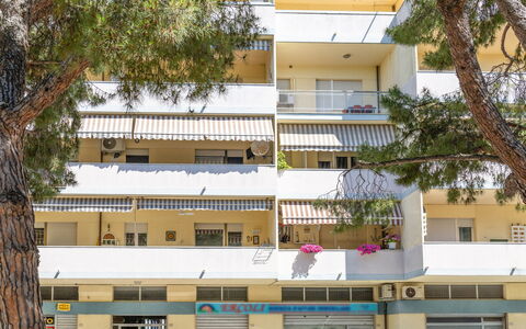 Casabianca: Jour, Bâtiment, Ville, Appartement, Quartier, Zone Résidentielle, Condominium, Design Urbain, Usage Mixte