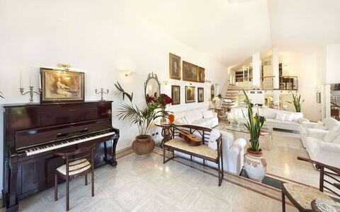 Villa Clara: Meubles, Design Intérieur, Sol, Sol, Plafond, Canapé, Salon, Éclairage, Table, Pièce