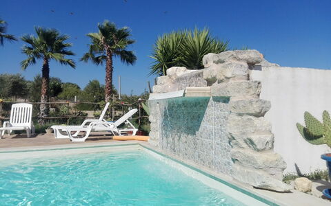 Villa Emme: Piscine, Recours, Mobilier De Jardin, Eco Hôtel, Balancelle, Loisir, Vacances, Hôtel, Ombre