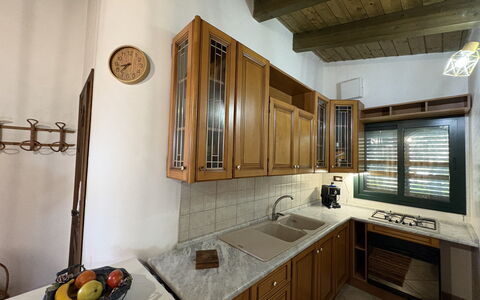 Il Cigno Reale Green: Cuisine, Design Intérieur, Bois, Comptoir, Sol, Plafond, Cabinetry, Luminaire, Sol, Meubles