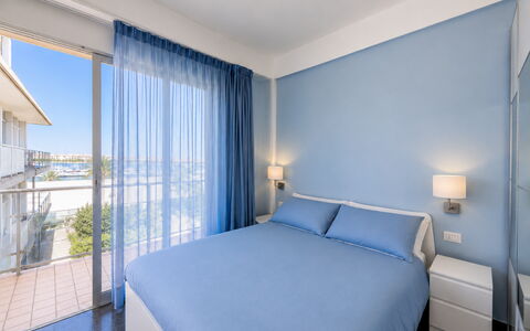 La Casa di Luigi: Bleu, Design Intérieur, Sol, Appartement, Plafond, Recours, Balcon, Chambre, Hôtel, Lit
