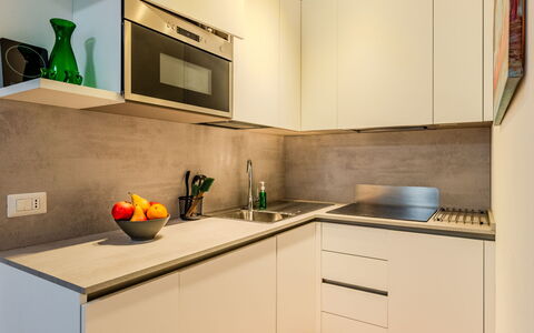 Riva&Lago: Cuisine, Comptoir, Appareil De Cuisine, Cabinetry, Design Intérieur, Sol, Meubles, Principaux Appliance, Bois, Électroménager