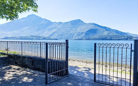 Riva&Lago: Bleu, L'Eau, Plan D'Eau, Montagnes Relief, Montagne, Horizon, Cotiers Et Relief Océaniques, Colline, Côte, Banque