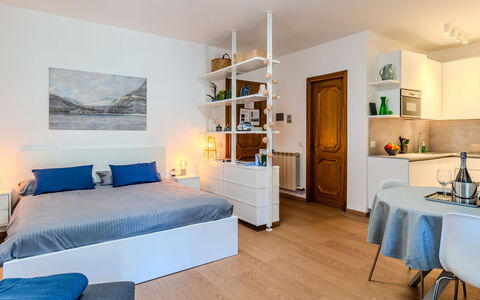 Riva&Lago: Meubles, Design Intérieur, Sol, Sol, Mur, Pièce, Bois, Plafond, Lit, Chambre