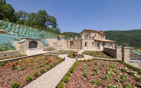 Villa Maddalena alla Guglielmesca: Paysage, Arbuste, Zone Rurale, Jardin, Couverture De Sol, Biens, Aménagement Paysager, Ferme, Village, Plantation