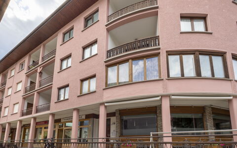 Bormio 37: Appartement, Architecture, Zone Résidentielle, Condominium, Composite, Design Urbain, Balcon, Usage Mixte, Ombre