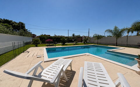Villa Gloria: Piscine, Sol, Composite, Recours, Ombre, Aménagement Paysager, Conception, Hôtel, Tuile, Thermes