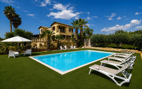 Villa Don Pino: Piscine, Arbre, Recours, Zone Résidentielle, Biens, Maison, Eco Hôtel, Domicile, Villa, Hacienda