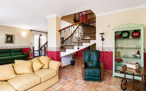 La Villa di Giusy: Design Intérieur, Sol, Meubles, Sol, Bois, Pièce, Domicile, Éclairage, Salon, Plafond