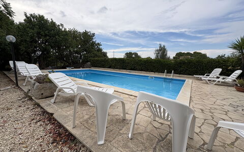 Casale Nardi: Bleu, Meubles, Piscine, Mobilier De Jardin, Composite, Loisir, Ombre, Recours, Chaise, Balancelle