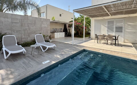 A Casa di Gio: Piscine, Mobilier De Jardin, Meubles, Recours, Composite, Ombre, Balancelle, Chaise, Béton, Tuile