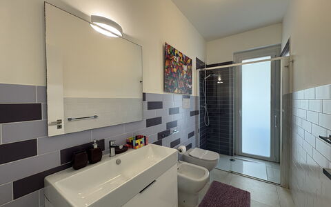 A Casa di Gio: Sol, Luminaire Plomberie, Sol, Design Intérieur, Salle De Bains, Plomberie, Tuile, Évier, Lavabo, Robinet