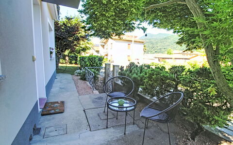 Boscolago: Meubles, Mobilier De Jardin, Jardin, Ombre, Tableau De Plein Air, Chaise, Arrière-Cour, Cour, Aménagement Paysager, Cour