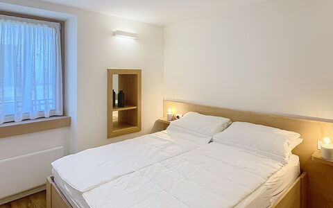 Ca' Alma Dolomia: Design Intérieur, Bois, Lit, Chambre, Plafond, Sol, Pièce, Sol, Éclairage, Literie