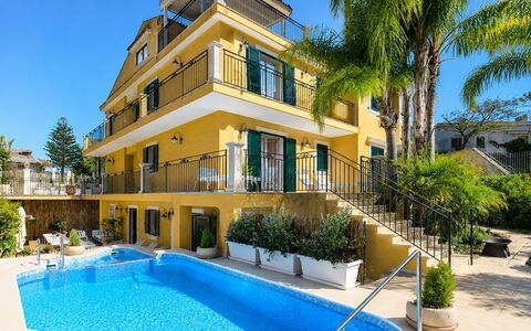 Villa Magda: Bleu, Piscine, Zone Résidentielle, Recours, Domicile, Biens, Eco Hôtel, Villa, Appartement, Hôtel