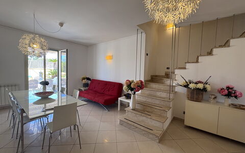 Villa Magda: Design Intérieur, Sol, Meubles, Sol, Bois, Plafond, Pièce, Éclairage, Salon, Domicile