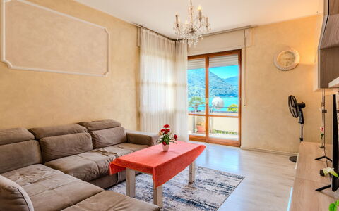 Casa Asia: Meubles, Design Intérieur, Sol, Canapé, Bois, Sol, Pièce, Salon, Plafond, Éclairage