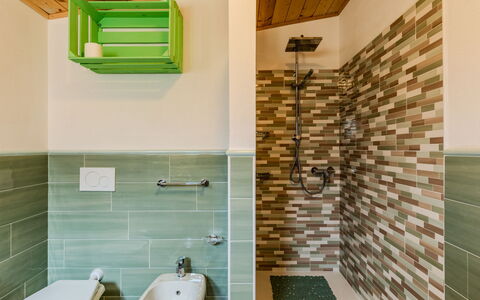 Casa Matilde: Sol, Design Intérieur, Sol, Luminaire Plomberie, Tuile, Salle De Bains, Composite, Plomberie, Plafond, Toilette
