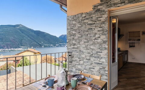 Casa Matilde: Chaise, Chaîne De Montagnes, Table Cuisine Et Salle A Manger, Côte, Balcon, Tache De Bois, Plante D'Appartement, Mobilier De Jardin, Table Basse, Accueil Porte