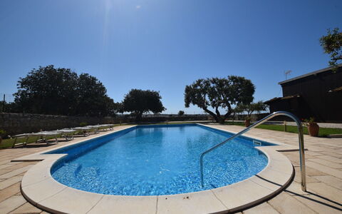 La Muraglia: Piscine, Bleu, L'Eau, Caractéristique De L'Eau, Recours, Composite, Ombre, Loisir, Jardin, Aménagement Paysager
