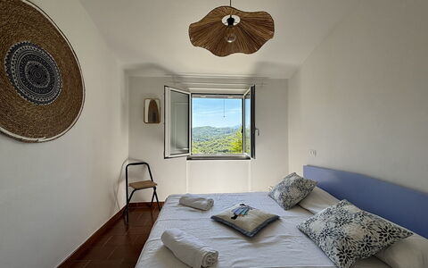Il Fienile, Garden and Peacefull View: Chambre, Lit, Drap De Lit, Literie, Meubles, Design Intérieur, Linge, Cadre De Lit, Sol, Domicile