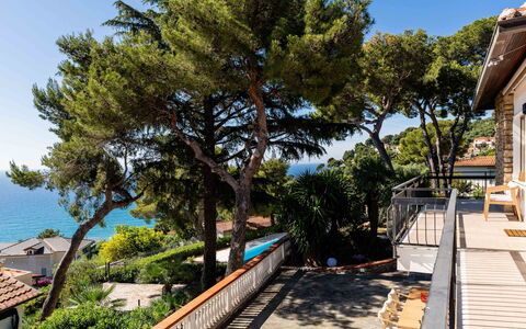 A Casa di Amici: Meubles, Design Intérieur, Sol, Sol, Table, Bois, Plafond, Chaise, Pièce, Canapé