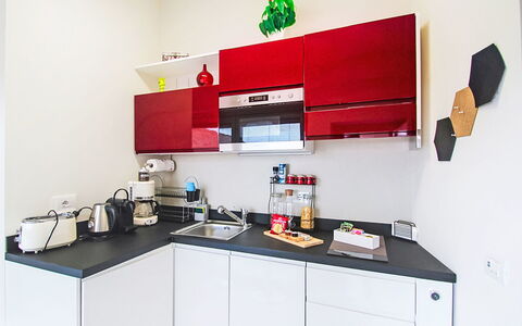 Colazza 100: Appareil De Cuisine, Cuisine, Principaux Appliance, Comptoir, Design Intérieur, Cabinetry, Sol, Meubles, Électroménager, Éclairage