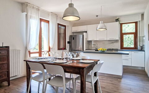 Le 3 Viste: Meubles, Design Intérieur, Sol, Chaise, Bois, Table Cuisine Et Salle A Manger, Table, Luminaire, Sol, Salle À Manger