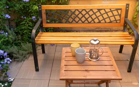 City and Coast: Balcon, Tache De Bois, Plante D'Appartement, Mobilier De Jardin, Pot De Fleur