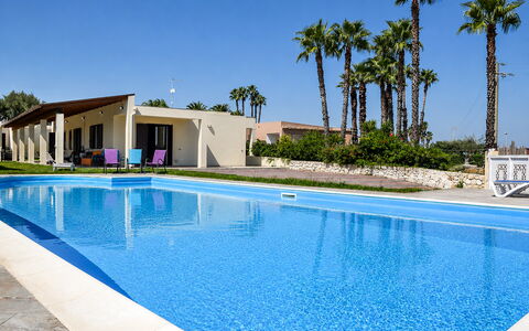 Villa Sara: Bleu, Piscine, Recours, Ombre, Biens, Eco Hôtel, Aménagement Paysager, Hacienda, Villa, Loisir