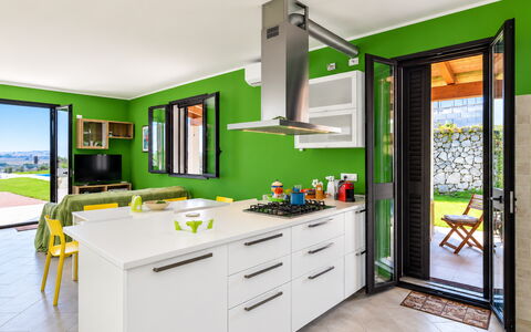 Villa Sara: Cuisine, Design Intérieur, Meubles, Principaux Appliance, Comptoir, Plafond, Domicile, Sol, Appareil De Cuisine, Cabinetry