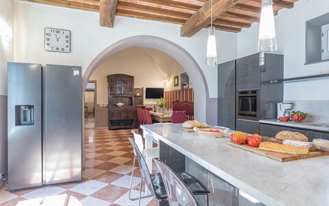 Antica Villa Merelli 12: Meubles, Design Intérieur, Sol, Cuisine, Bois, Plafond, Sol, Comptoir, Éclairage, Pièce