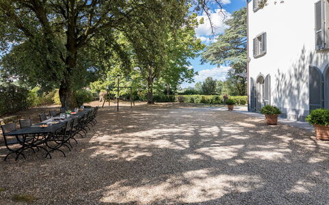 Antica Villa Merelli 12: Arbuste, Biens, Jardin, Ombre, Allée, Aménagement Paysager, Cour, Manoir, Hacienda, Villa