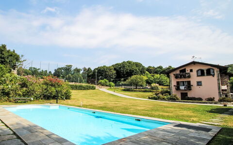 Annika: Piscine, Loisir, Recours, Jardin, Biens, Pelouse, Aménagement Paysager, Mobilier De Jardin, Eco Hôtel, Vacances