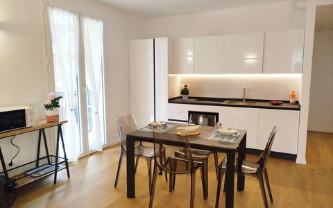 Lola Home - Levanto: Meubles, Design Intérieur, Sol, Bois, Sol, Table Cuisine Et Salle A Manger, Parquet, Cuisine, Pièce, Table