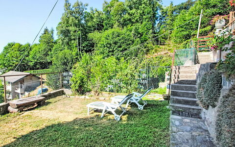 Miazzina 200: Bleu, Balcon, Balustrade, Appartement, Clôture, Mer, Recours, Condominium, Piscine, Hôtel