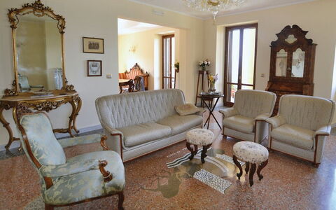 Villa Santa Chiara: Meubles, Design Intérieur, Sol, Bois, Sol, Pièce, Salon, Cadre, Canapé, Éclairage