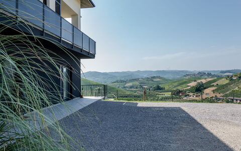 Serracapelli: Ciel, Colline, Pente, Crête, Balcon, Balustrade, Passerelle, Clôture