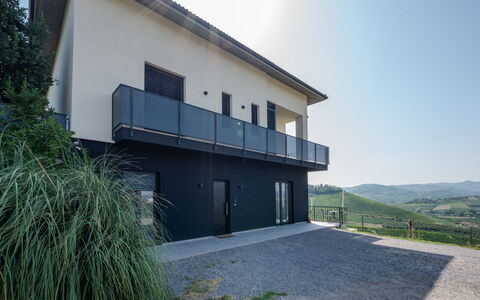 Serracapelli: Balcon, Balustrade, Porche, Clôture