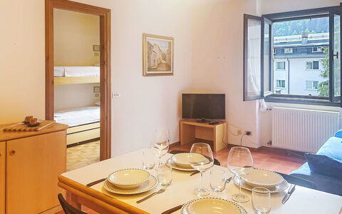 Ai Pascoli: Design Intérieur, Bois, Plafond, Pièce, Sol, Sol, Appartement, Meubles, Domicile, Lit