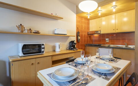 Ai Pascoli: Design Intérieur, Meubles, Sol, Bois, Plafond, Sol, Pièce, Éclairage, Cuisine, Comptoir