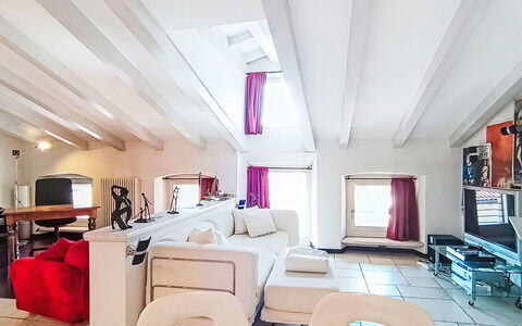 Le Falesie: Meubles, Design Intérieur, Sol, Canapé, Sol, Plafond, Salon, Pièce, Éclairage, Appartement