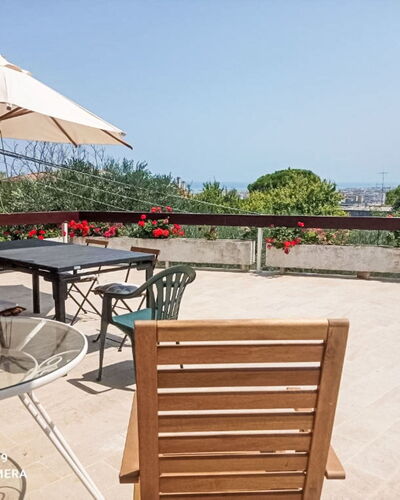 La Terrazza di Colle Marino: Mobilier De Jardin, Meubles, Tableau De Plein Air, Ombre, Pot De Fleur, Dalle, Jardin, Chaise, Aménagement Paysager, Plante D'Appartement